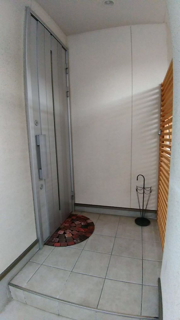 PRINCESS HOUSE - 玄關入口